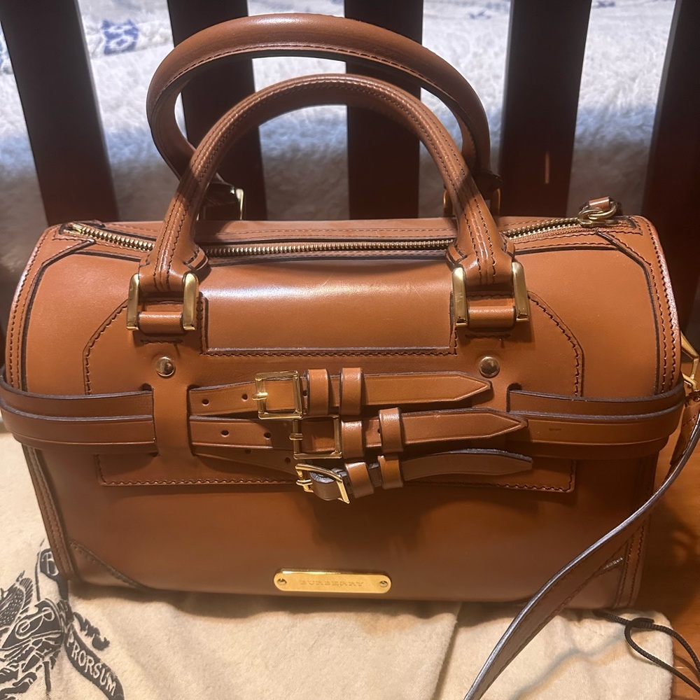 Burberry 3 buckle leather bag